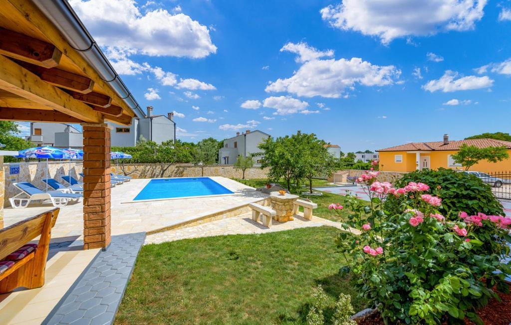 Apartman Blazevic Пореч Экстерьер фото